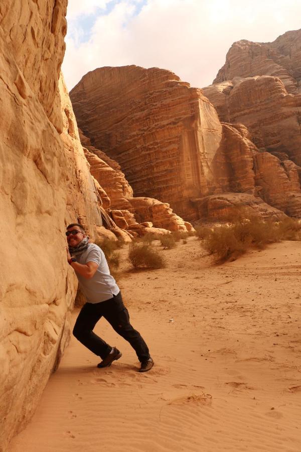 Bedouin Stylelife Camp Hotel Wadi Rum Buitenkant foto